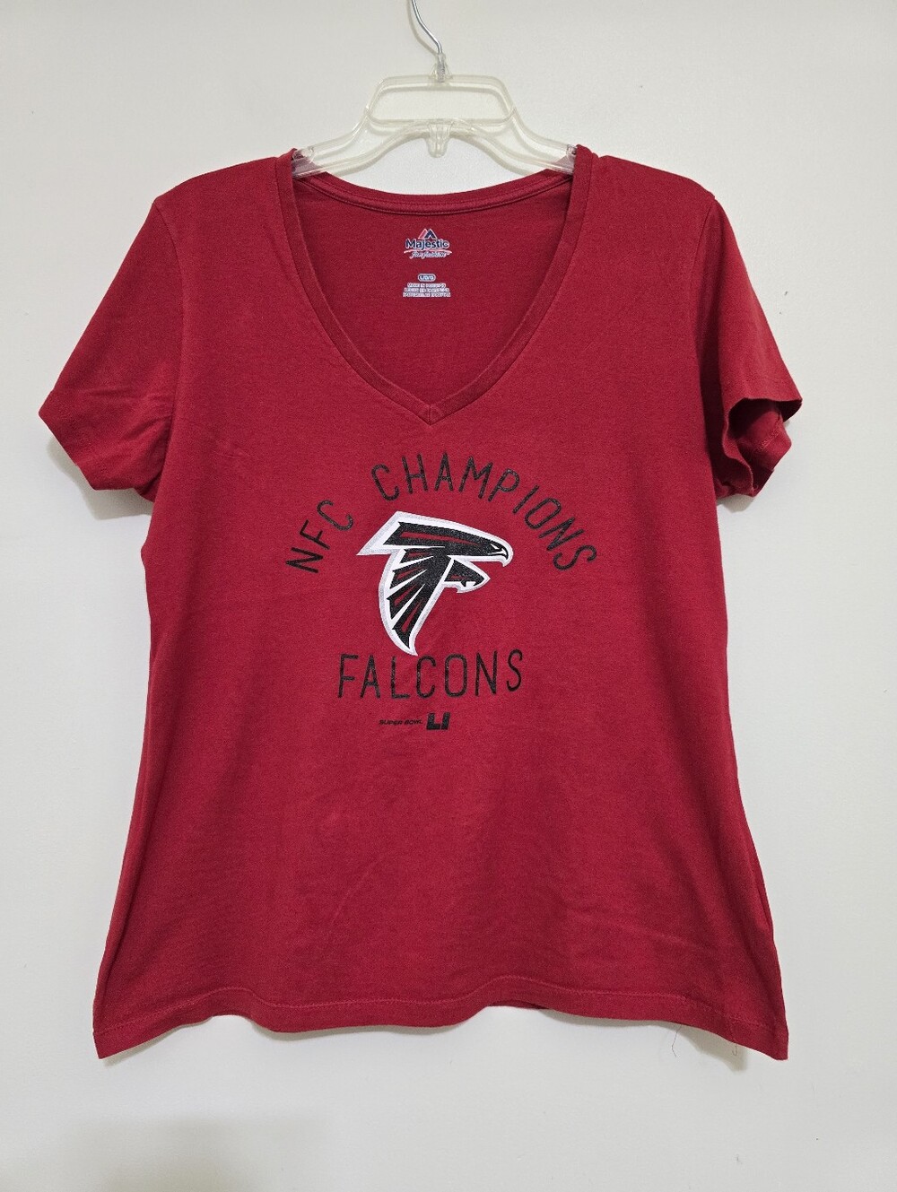 ATLANTA FALCONS size Large Women's Short Sleeve V Neck T Shirt Red Majestic NFL